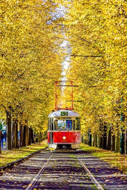 Karlovy Vary Pošta: Přeprava s Lázeňskou Přesností!