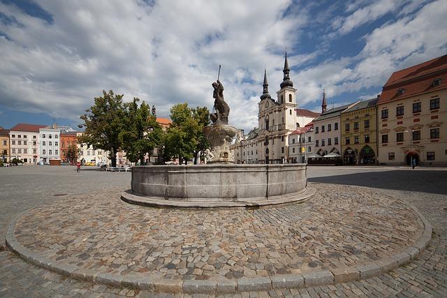 Jihlava Pošta: Vaše Brána k Světu Přepravy!