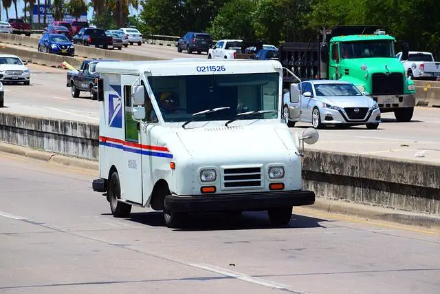 Zajímavosti o Expresním Doručení s DHL Express Praha